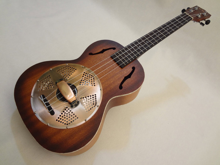 Kala Resonator Uke